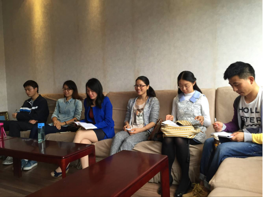 a漫
2015级博士党支部召开“两学一做”专题学习讨论会新闻稿816.png