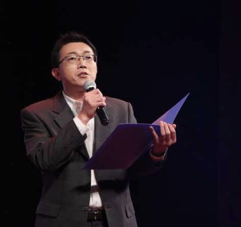 “a漫
2020年优秀党务工作者”——姜华